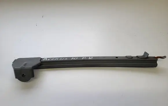 Toyota Avensis T270 Front door windshield rail 