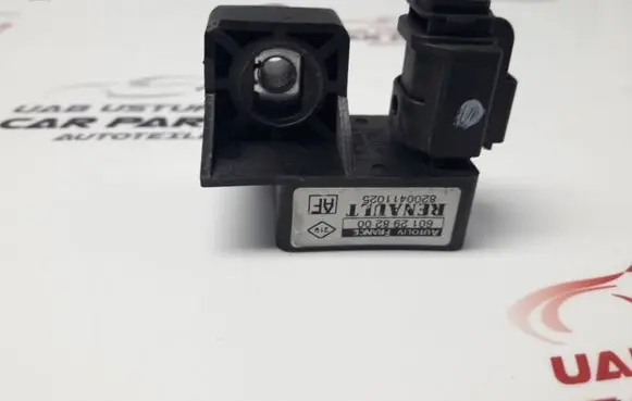 Renault Megane II Airbag deployment crash/impact sensor 8200411025 601298200
