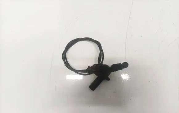 Volkswagen PASSAT B5.5 Camshaft position sensor 1j0973723