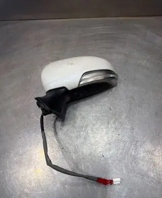 Toyota Prius (XW30) Front door electric wing mirror E4022865