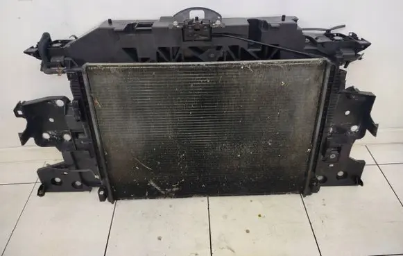Renault Scenic III - Grand scenic III Radiator support slam panel 