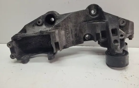 Nissan Primastar Generator/alternator bracket 8200527320
