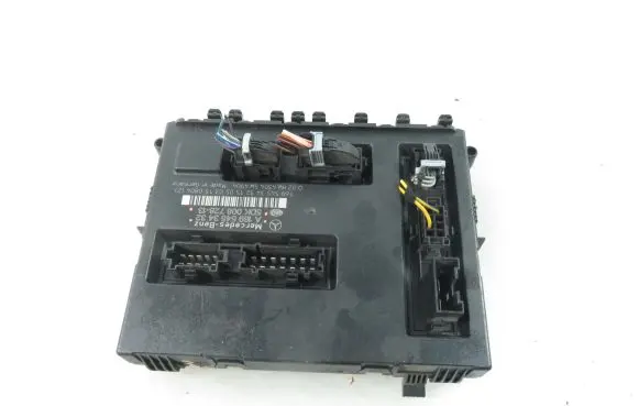 Mercedes-Benz A W169 Central body control module 5DK00872813 A1695453432