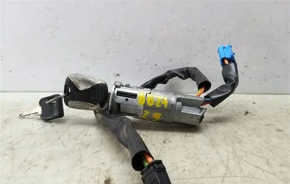 Peugeot 206+ Ignition lock