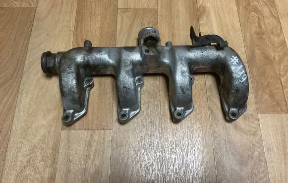 Mitsubishi Pajero Intake manifold 