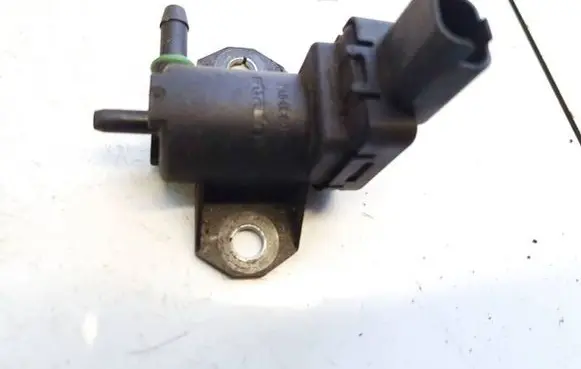 Ford Focus Turbo solenoid valve 9688124580