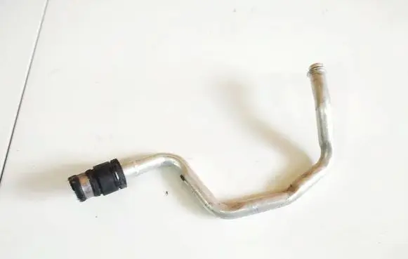 Engine coolant pipe/hose