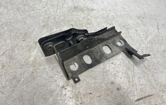 Land Rover Range Rover Sport L320 Radiator mount bracket