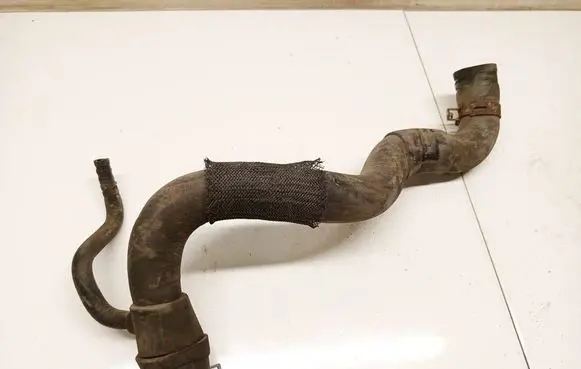 Toyota RAV 4 (XA30) Engine coolant pipe/hose 