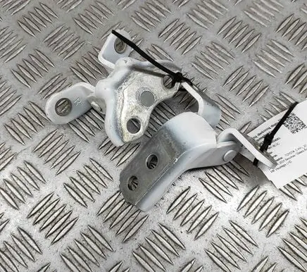 Toyota C-HR II Front door hinges set 6873002050 6871002060