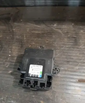 Mercedes-Benz B W245 Door control unit/module A1698208626