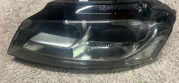 Audi A3 S3 8P Headlight/headlamp 8P0941003