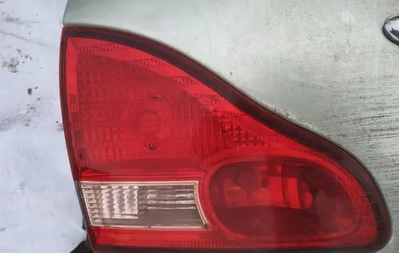 Toyota Avensis Verso Tailgate rear/tail lights