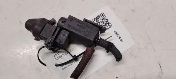BMW 3 E90 E91 Vacuum valve 70231800 7810831