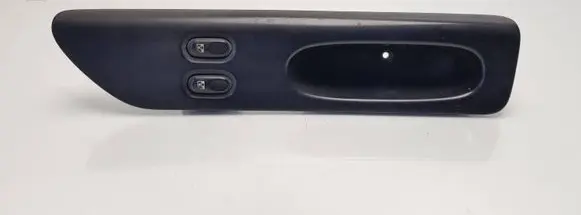 Renault Laguna I Electric window control switch 7701672452E