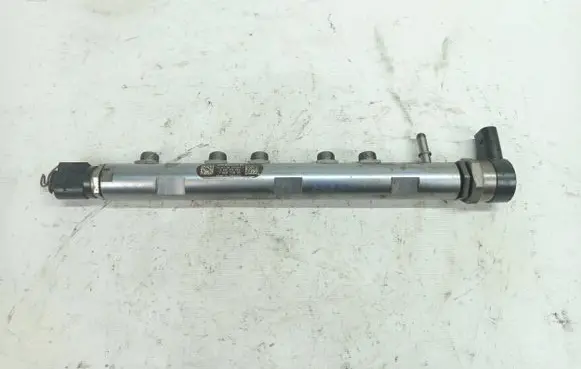 BMW 3 F30 F35 F31 Fuel main line pipe 7809128 0445214183 918054