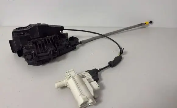 Mercedes-Benz S W222 Front door lock A2227601300 A2227661100 A0997206700