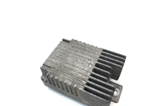 Mercedes-Benz A W168 Coolant fan relay A0275458032