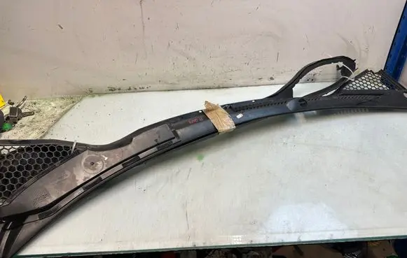 Peugeot 207 Wiper trim PEUGF01213132