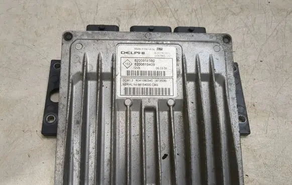 Nissan NV400 Engine control unit/module 8200911560 R0410B034C 8200619409
