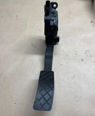 Audi A7 S7 4G Accelerator throttle pedal 8K1723523A 17052011 6PV00950521