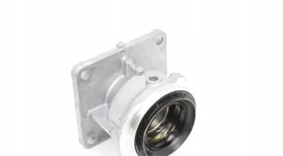 BMW M5 F90 Driveshaft support bearing bracket 8699442