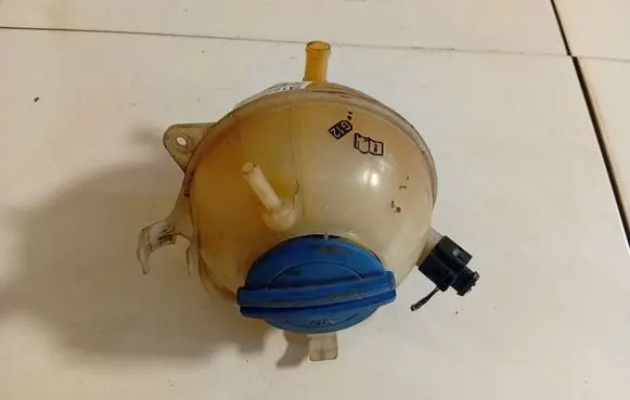 Skoda Octavia Mk2 (1Z) Coolant expansion tank/reservoir 1K0121407A
