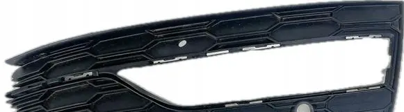 Skoda Octavia Mk4 Front bumper lower grill 5E3807682G