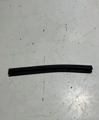 Volkswagen Touran II Engine compartment rubber 1T0823707F