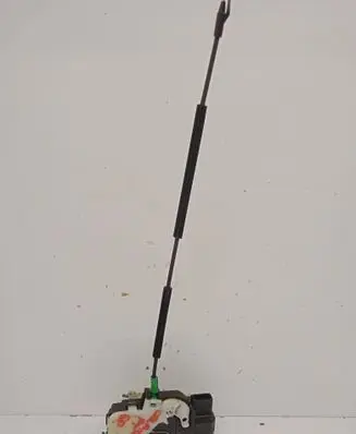 Chevrolet Orlando Rear door lock 13503788