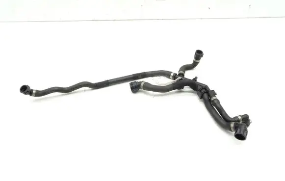 Engine coolant pipe/hose