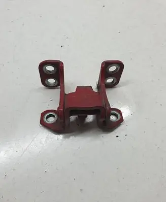 Suzuki Grand Vitara II Loading door lower hinge 