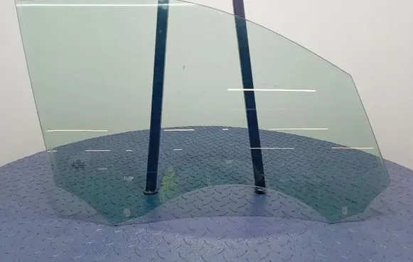 Audi Q5 SQ5 Front door window glass four-door 