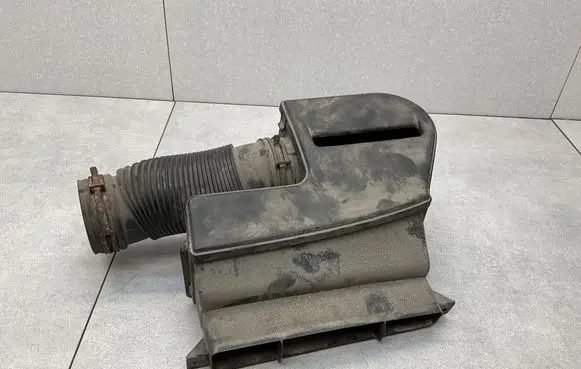Volkswagen Jetta VI Air intake duct part 5K7805962B 1K0805971C