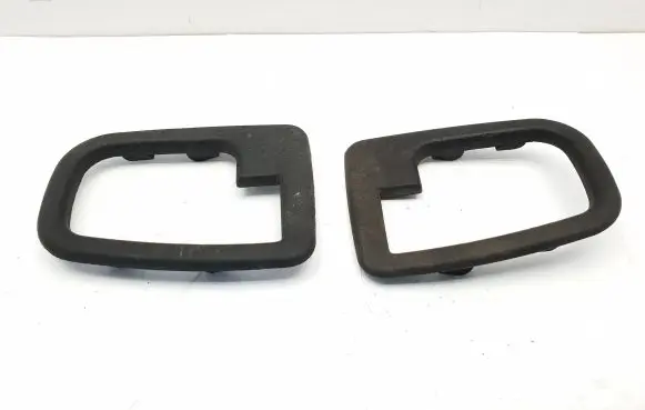 BMW 3 E36 Front door handle cover 51228219023