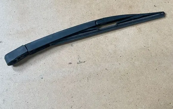 Opel Zafira C Rear wiper blade 