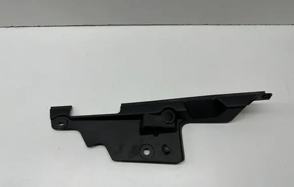 Chrysler Pacifica Engine bonnet/hood lock trim molding 68267001AA PPTF20
