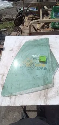 Peugeot 307 Front door window glass four-door 1212123