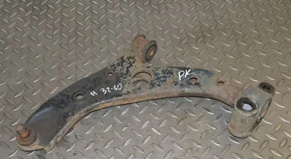 Mazda 3 II Front lower control arm/wishbone