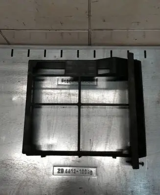Volvo V50 Air filter cleaner box bracket assembly 30637745 4613747109