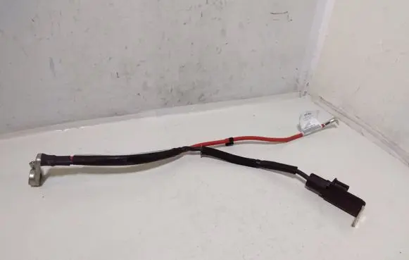 Volkswagen PASSAT B8 Positive cable (battery) 5Q0971228AB