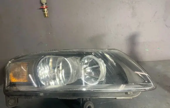 Audi A6 S6 C6 4F Headlight/headlamp 4F0941004 17541755 1EE00888002