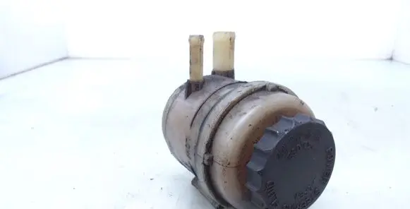 KIA Sorento Power steering fluid tank/reservoir