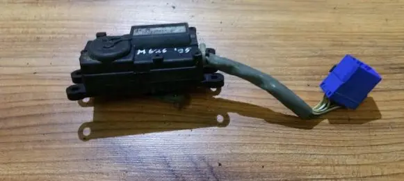 Mazda Xedos 6 Air flap motor/actuator GA700GA5R