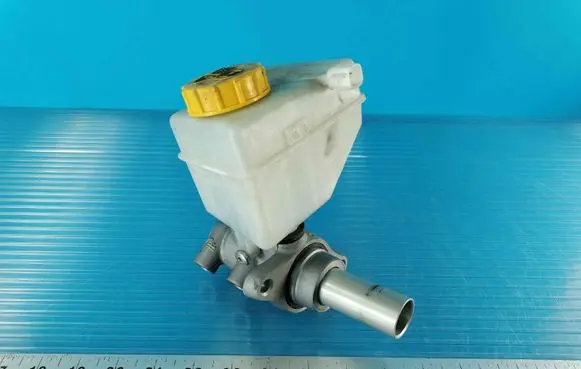 Jaguar XF Master brake cylinder 8X232140BA C2Z9670