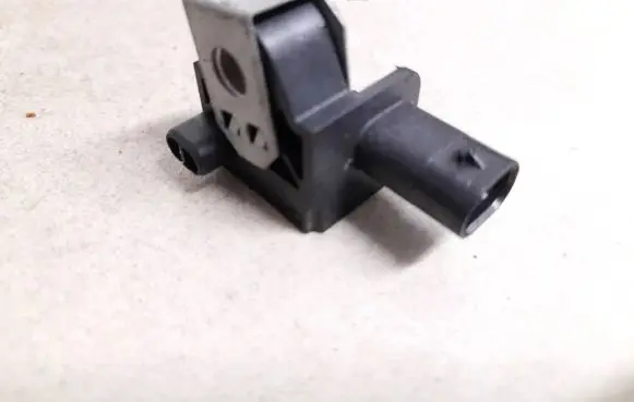 BMW 5 GT F07 Airbag deployment crash/impact sensor 6577922417704 65779224177-04