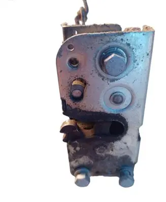 Loading door lock