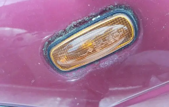 Land Rover Freelander Front fender indicator light