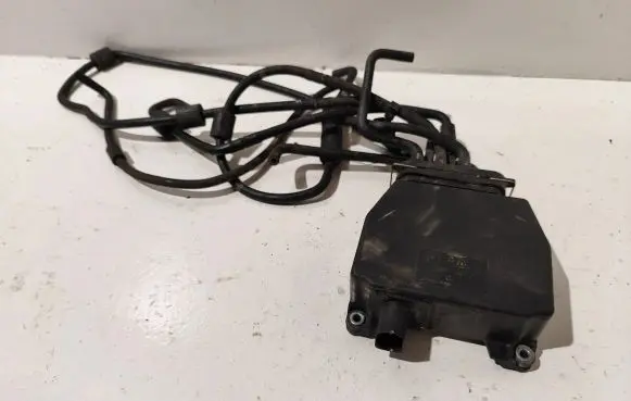 Volkswagen PASSAT B6 Turbo solenoid valve 03G131051S