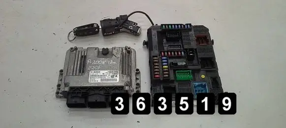 Peugeot 2008 I Engine control unit/module 9666729580 0281030546